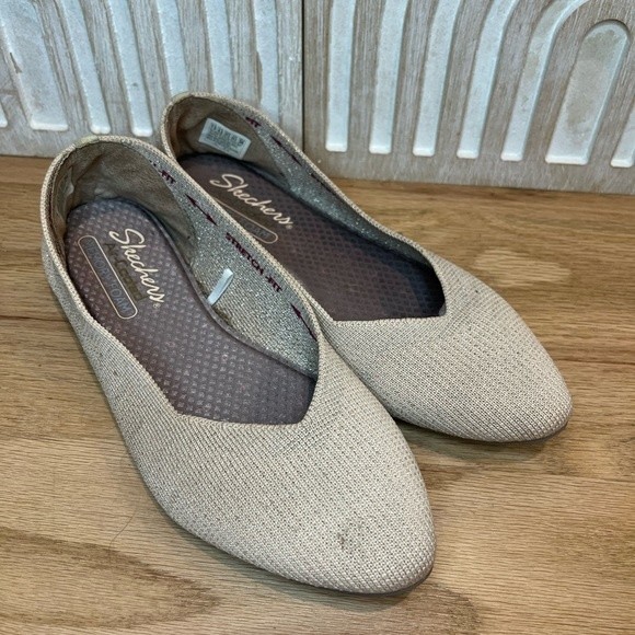 Skechers Cleo Flat Shoe - Picture 2 of 8